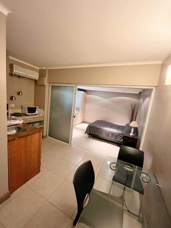 Departamentos Mitre Apartment เมนโดซา ภายนอก รูปภาพ